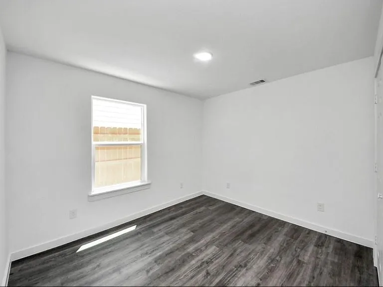 2322 Wavell St #A-B — Photo 10