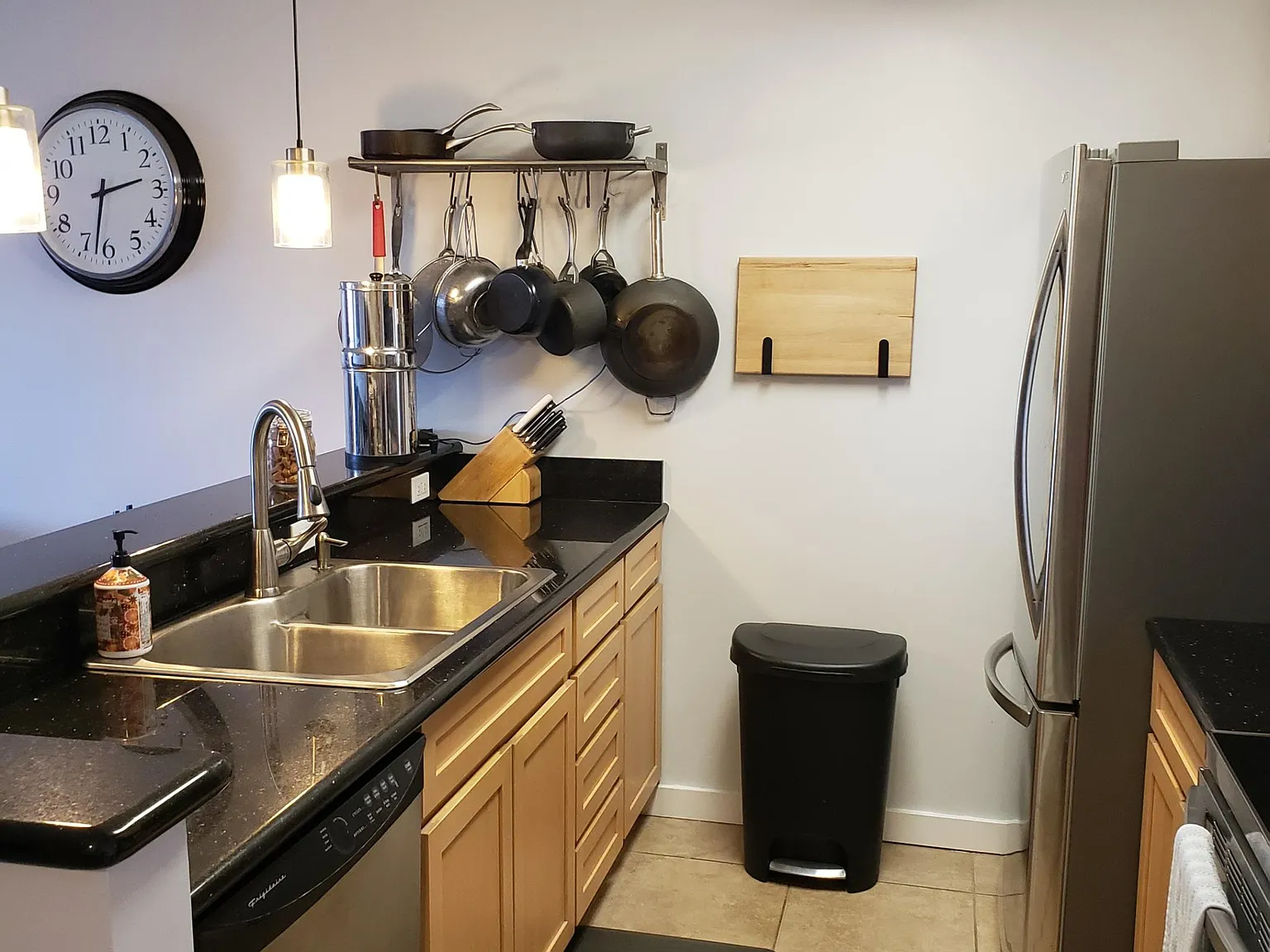 1 bed, 743 sqft, $2,650 — Photo 2