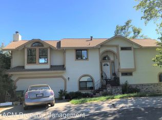 121 Stanford Ct, Grass Valley, CA 95945