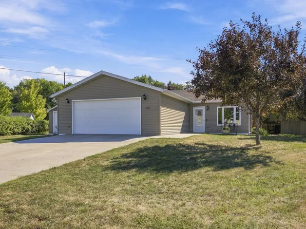 1706 12th St N, Wahpeton, ND 58075