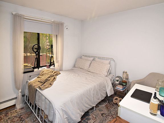 3rd image of 87 Attorney St #1E