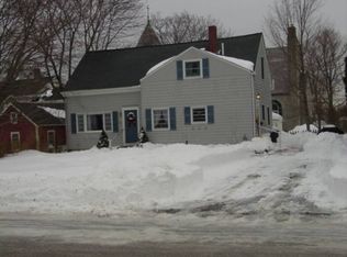 16 Center St, Yarmouth, ME 04096