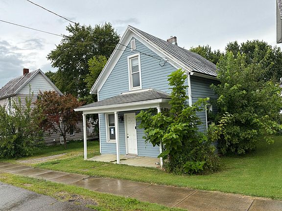 2nd image of 301 N Main St