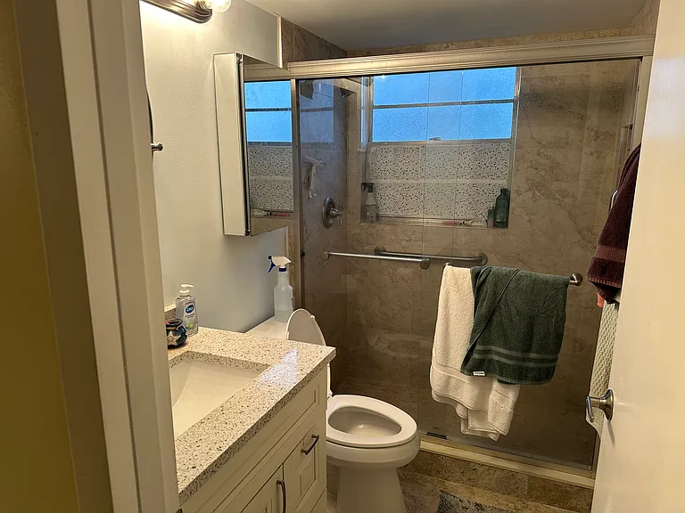 43 Fanshaw B #B — Photo 6