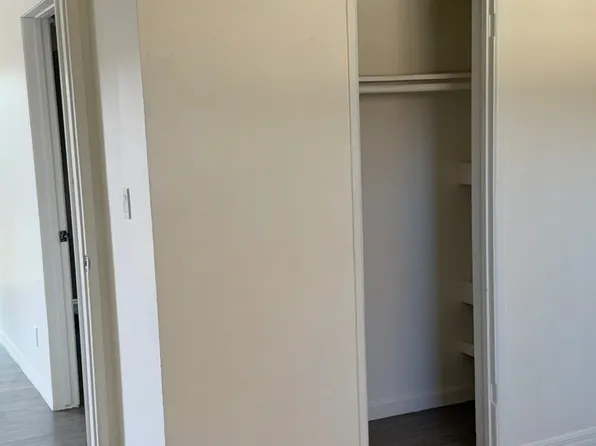 1202 S Pacific Ave #8, Santa Ana, CA 92704