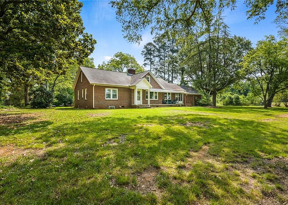 1033 G W Stevens Rd, Belton, SC 29627 | Zillow