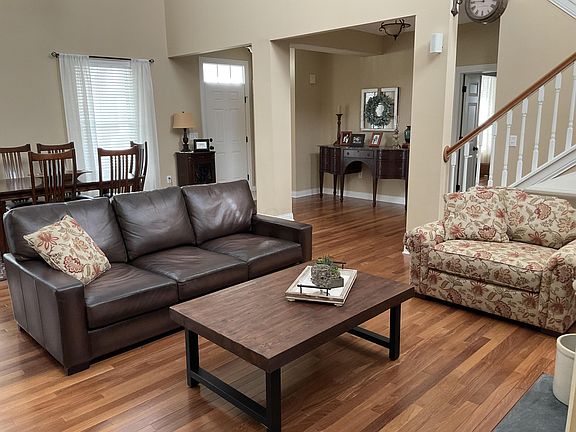 5th image of 6032 Willingford Ln #9
