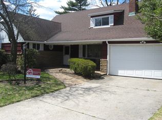 11 Harvard Rd, Woodmere, NY 11598