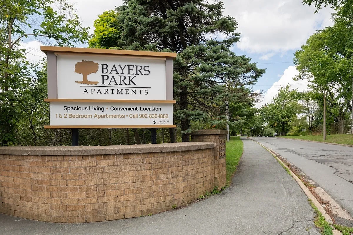 Bayers Park Apartments — Photo 3