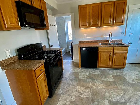 Spacious Kitchen