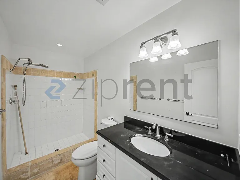 1701 Anacapa St #30 — Photo 13