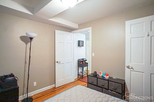 Rented by City Connections Realty | media 28