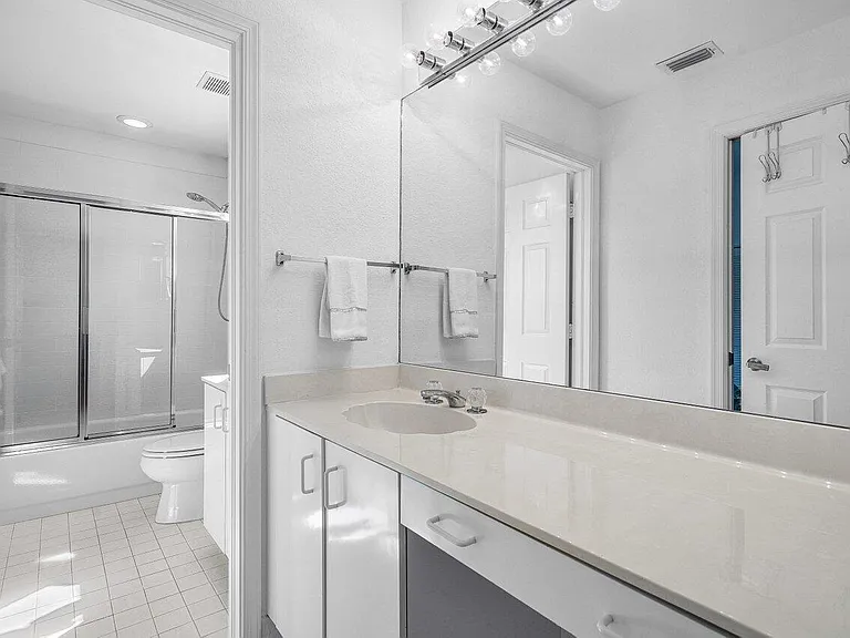 17099 Ryton Ln — Photo 20