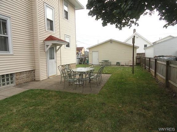 5th image of 2733 Weston Ave