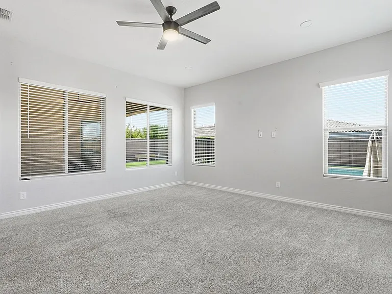 10631 E Thatcher Ave — Photo 26