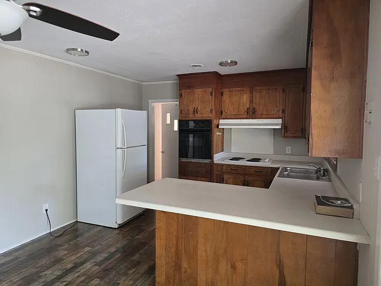 222 Plaza Dr — Photo 4