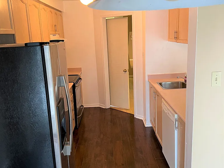 1484 Torrington Dr #75 — Photo 12