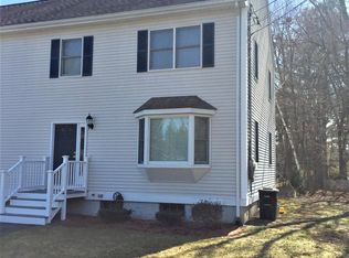 318-320 South Rd, Bedford, MA 01730