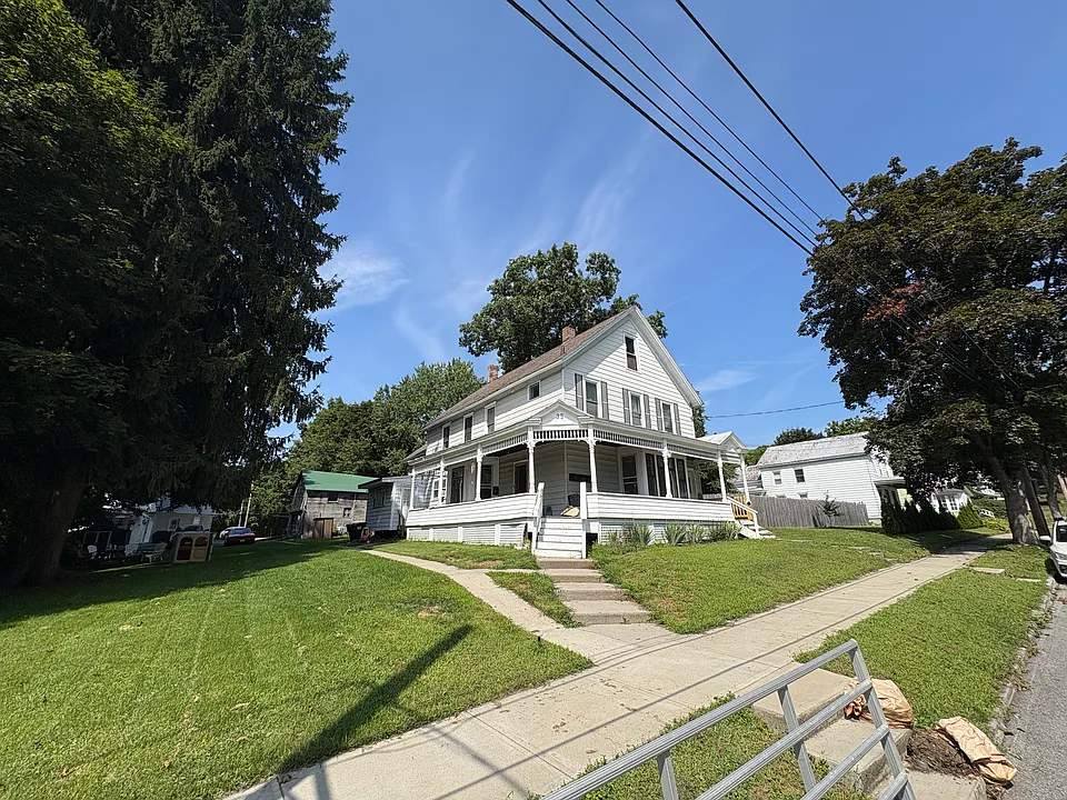 35 Center St #1