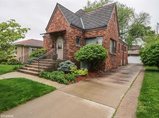 7 172nd Pl, Hammond, IN 46324