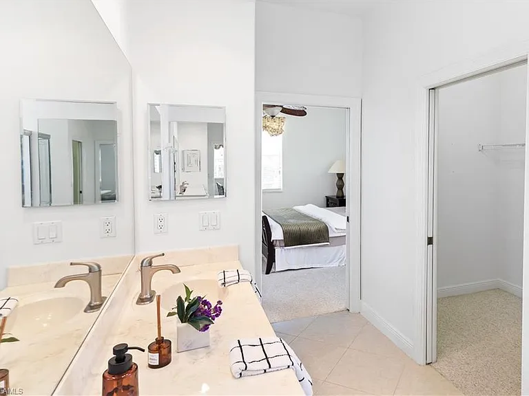 8635 Ibis Cove Cir — Photo 15
