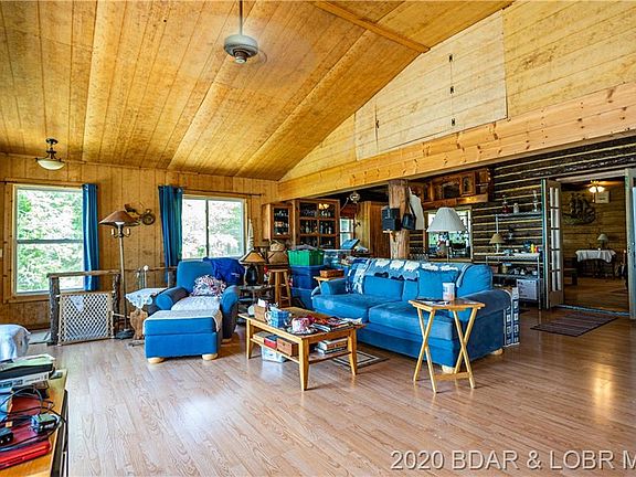 3rd image of 2417 Singing Oaks Dr