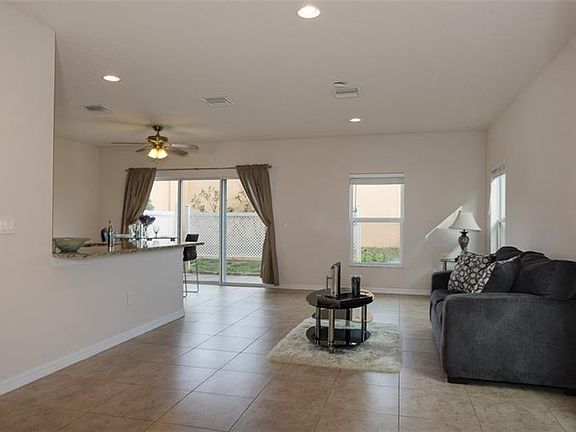 4th image of 1867 Sommarie Way
