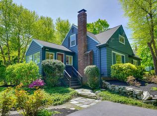 39 Stearns St, Carlisle, MA 01741