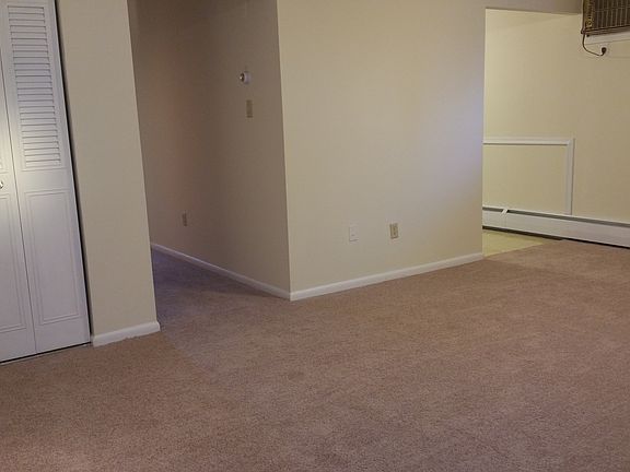 5th image of 743 Starr St APT C2