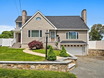 9 Country Club Rd, Stoneham, MA, 02180