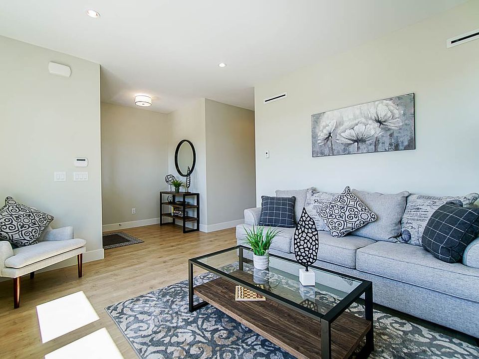 1st image of 907 Walls Ave