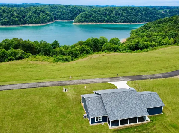 541 Beacon St, Russell Springs, KY 42642