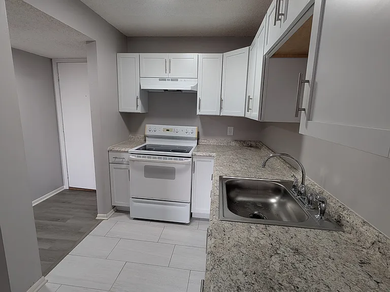 1125 SW Polk — Photo 22