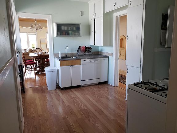 2nd image of 1883 Lincoln Ave Floor 2
