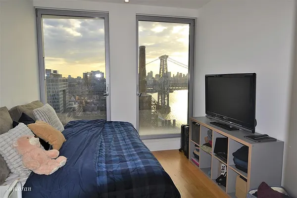 Rented by Corcoran | media 25
