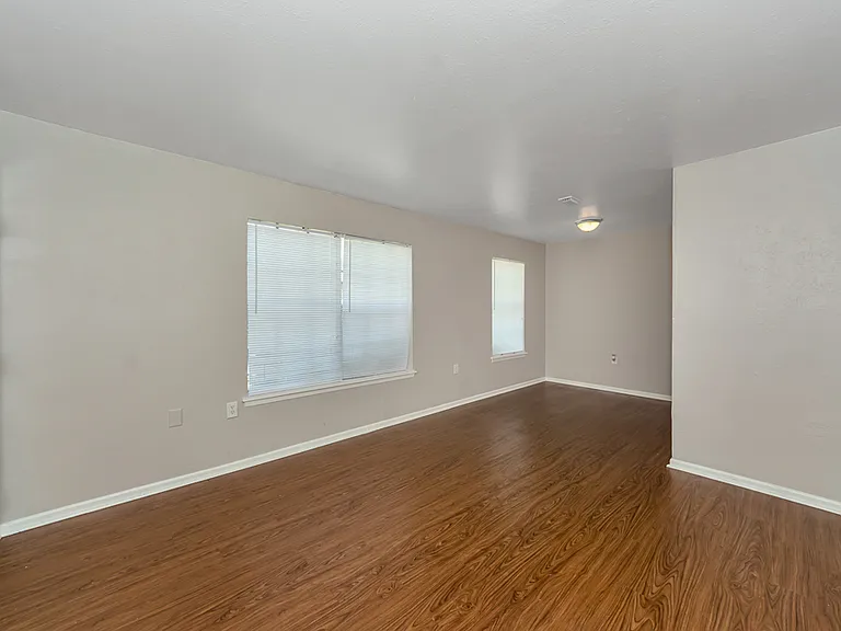 Troup Townhomes — Photo 14