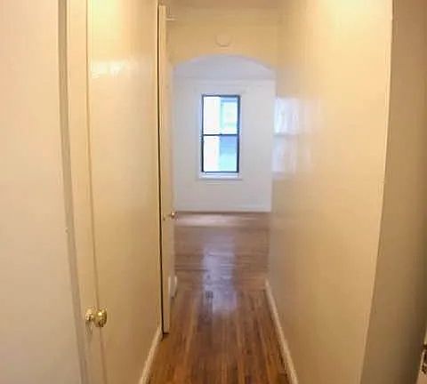 5th image of 667 Ocean Ave #4T