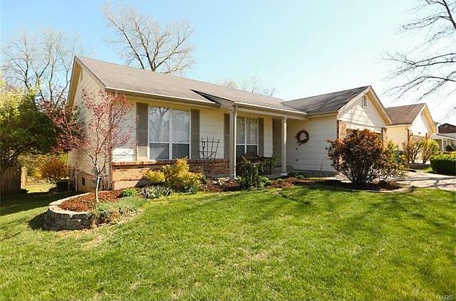 1st image of 18 Dawnridge Dr