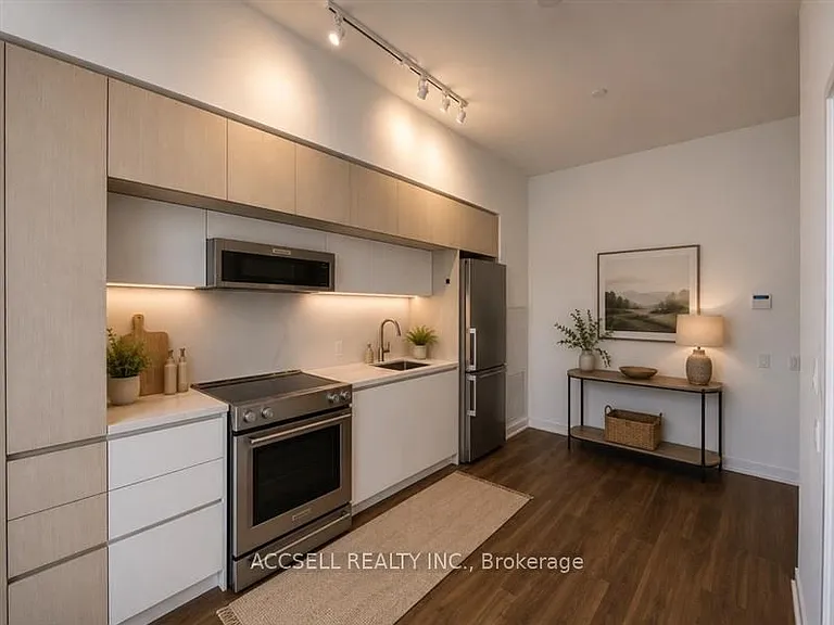 185 Millway Ave #W101 — Photo 2