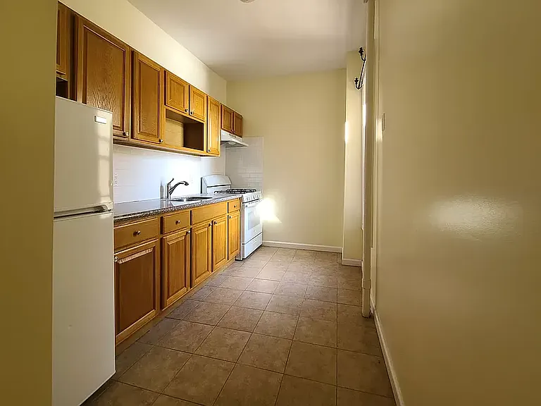8609 Bay 16 St #C9 — Photo 3