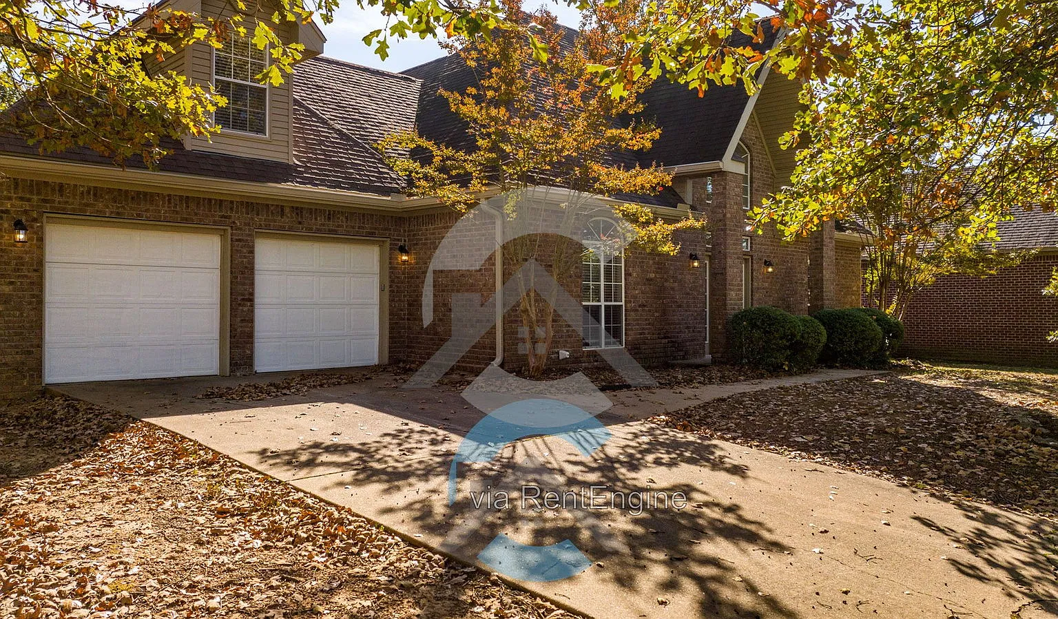 5 bed, 2.5 bath, 3089 sqft, $2,500 — Photo 2