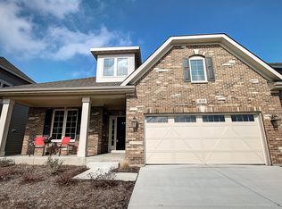 414 Greenleaf Ct, Westmont, IL