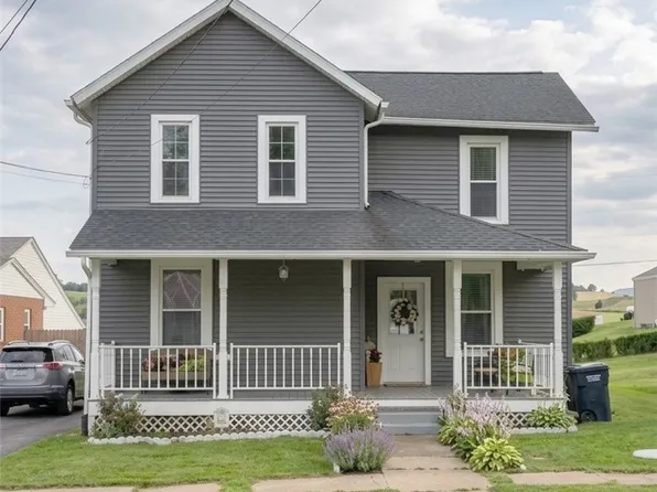 53 E North Ave, East Palestine, OH 44413