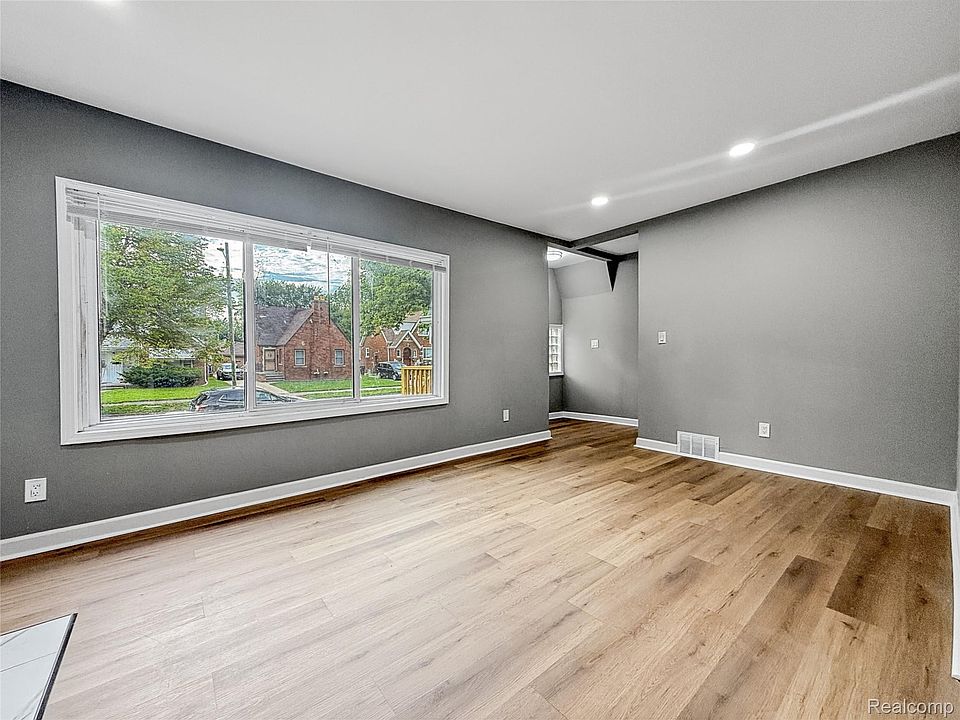 9920 Balfour Rd, photo 6