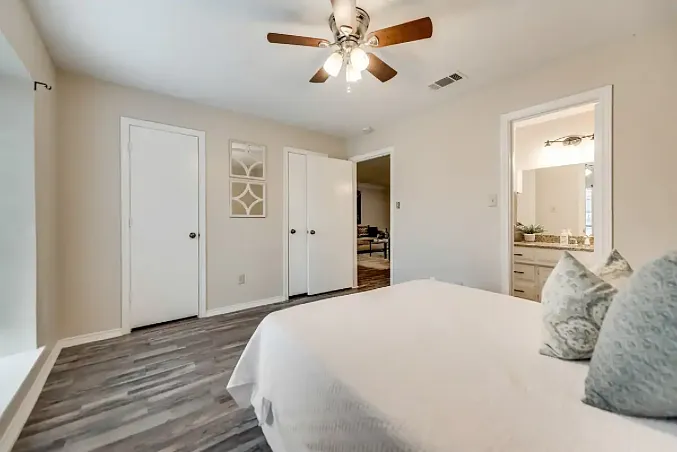4106 San Mateo Dr — Photo 16