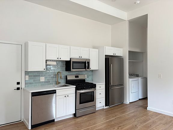 3rd image of 2258 W 10th St APT 2