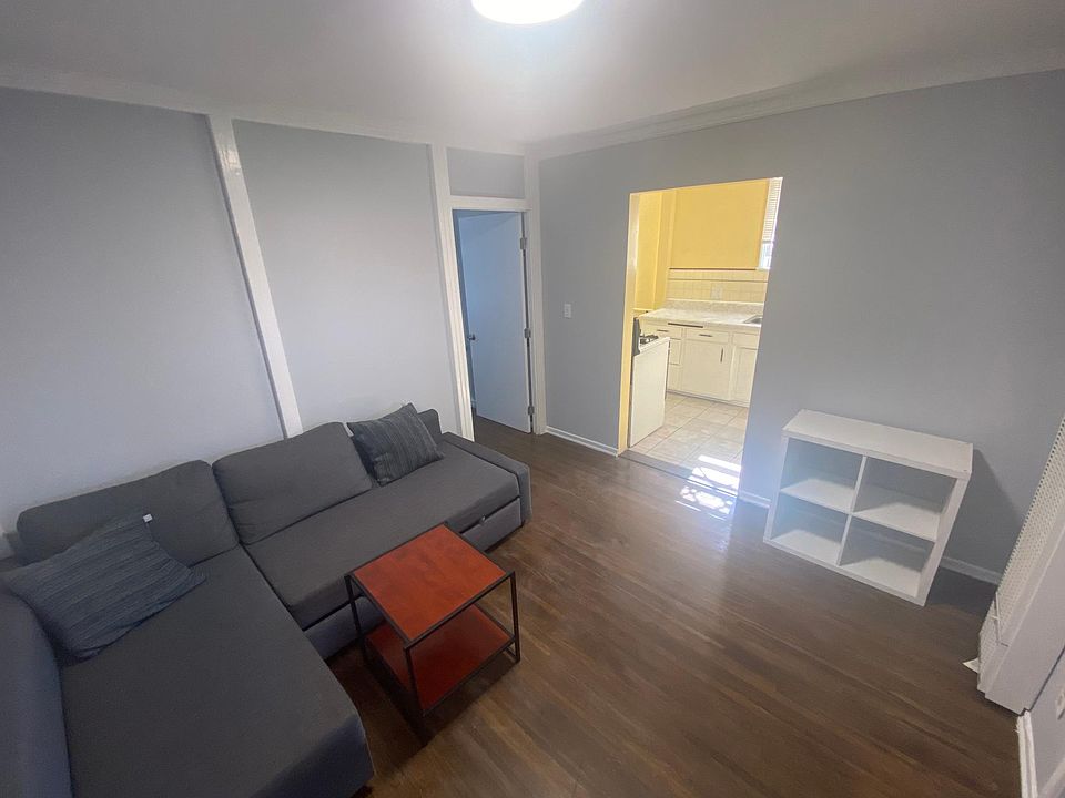 1st image of 1118 N Berendo St APT 1