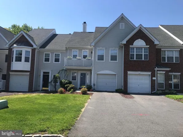 610 Pebble Creek Ct #49, Pennington, NJ 08534