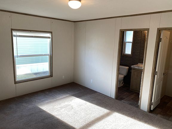 4th image of 2101 SW 38th St #145