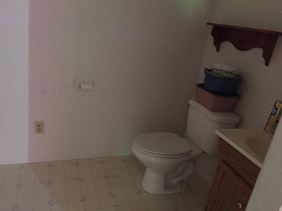 5th image of 210 Bryant Cir